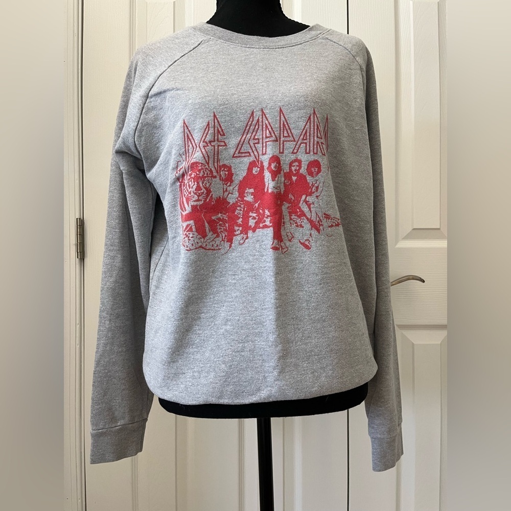 Def Leppard Sweatshirt Heather Gray Medium